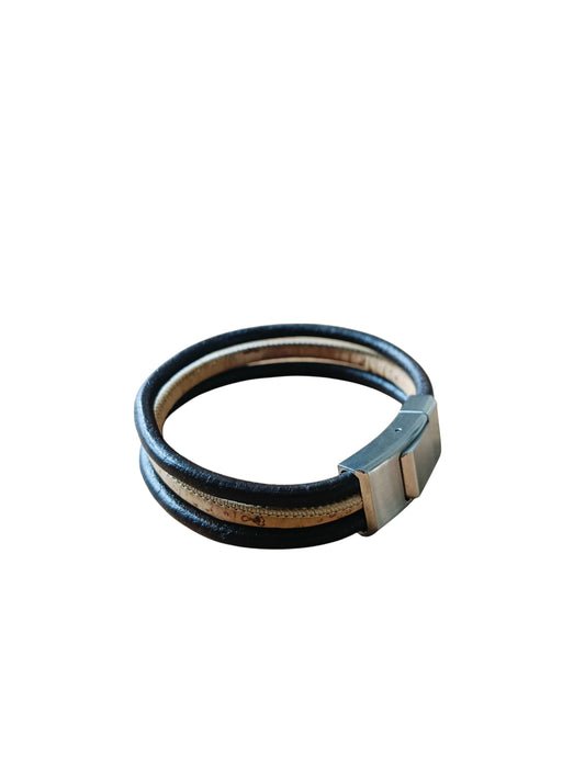 Leer en kurk met magnetische sluiting